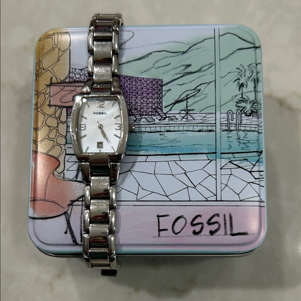 Fossil F2  Ladies Silver Rectangular Watch